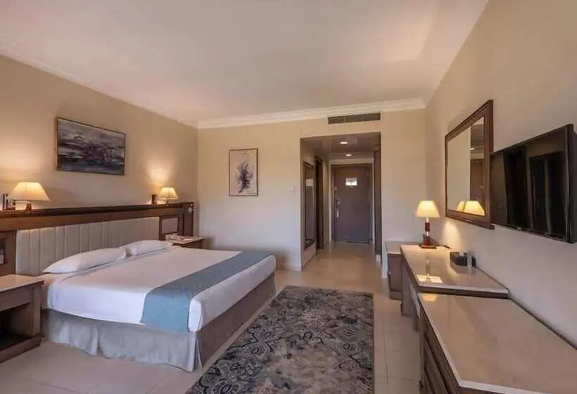 هتل SRNTY Sea Reef - Ex Serenity Alpha Beach