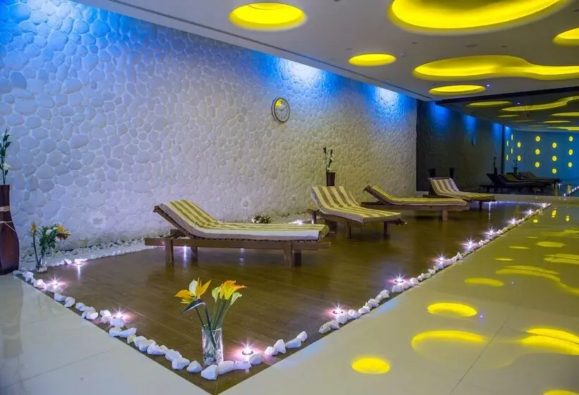 هتل SRNTY Sea Reef - Ex Serenity Alpha Beach