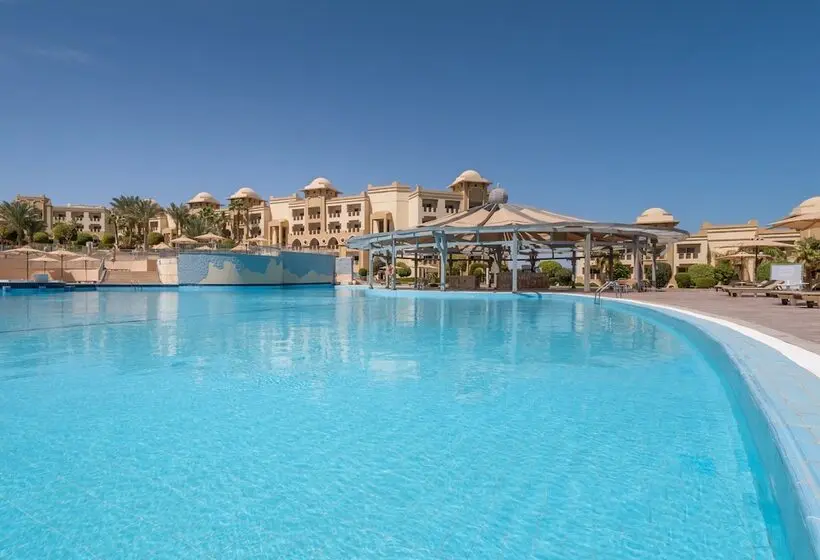 هتل SRNTY Sea Reef - Ex Serenity Alpha Beach
