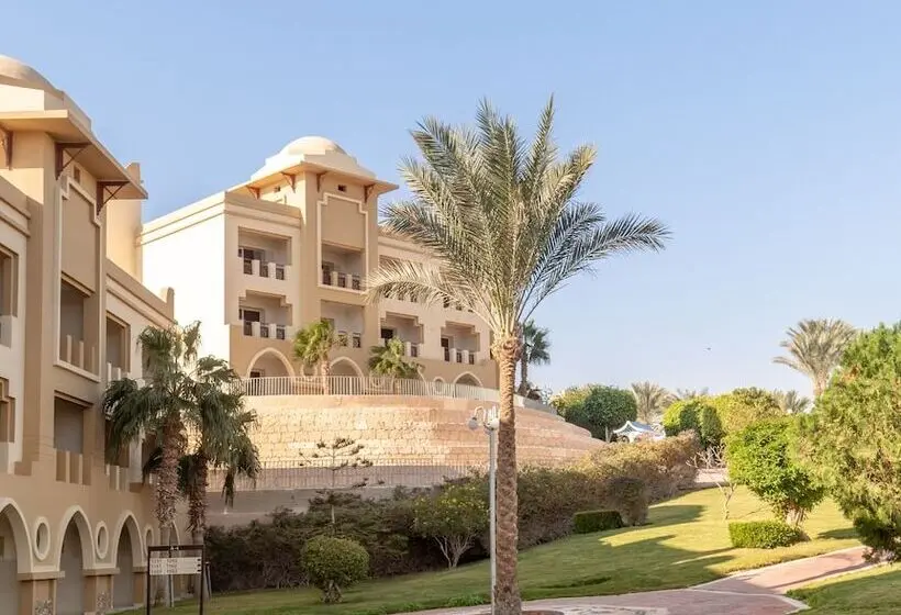 هتل SRNTY Sea Reef - Ex Serenity Alpha Beach