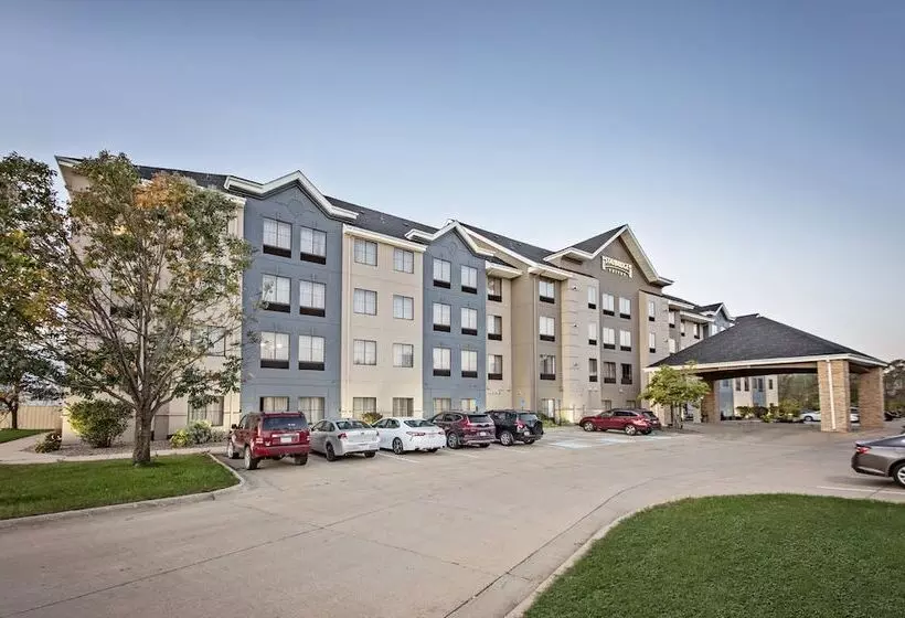 هتل Staybridge Suites Cedar Rapids North, An Ihg