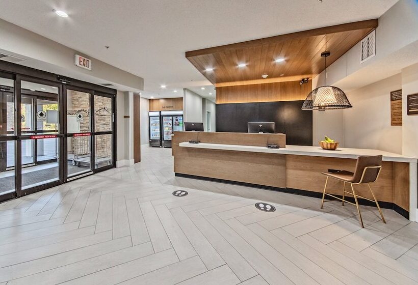 Hotel Staybridge Suites   Cedar Rapids North, An Ihg