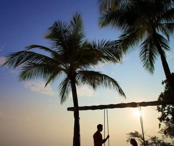 Kuredu Island Resort & Spa