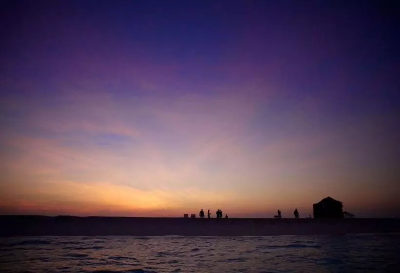 Kuredu Island Resort & Spa