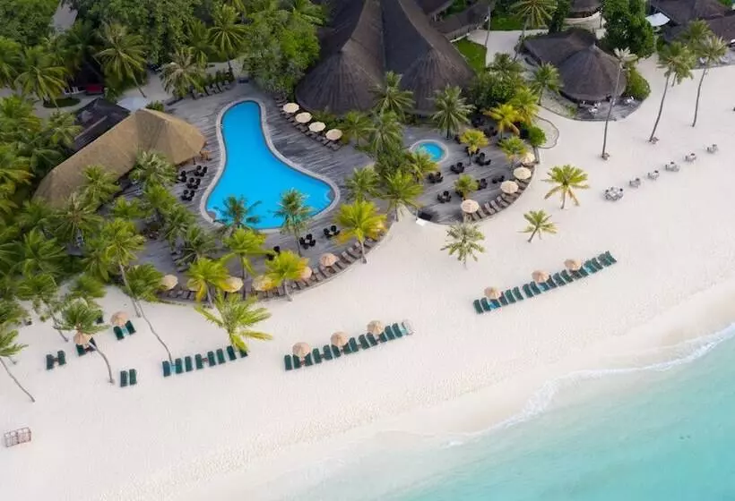 Kuredu Island Resort & Spa