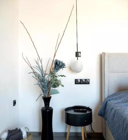 Nisaki Hotel & Elite Suites