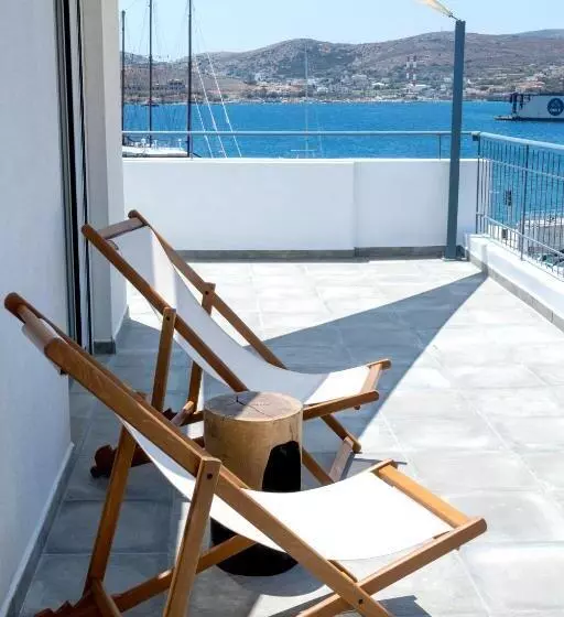 Nisaki Hotel & Elite Suites