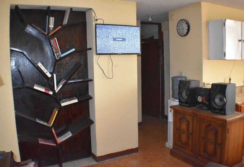 هتل Backpackers Haiti