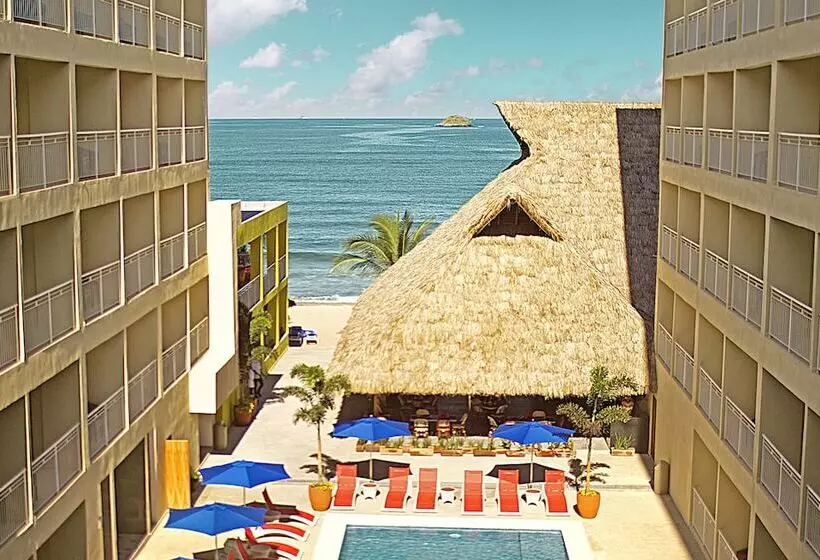 ホテル Decameron Isla Coral Guayabitos, Ramada All Inclusive Resort