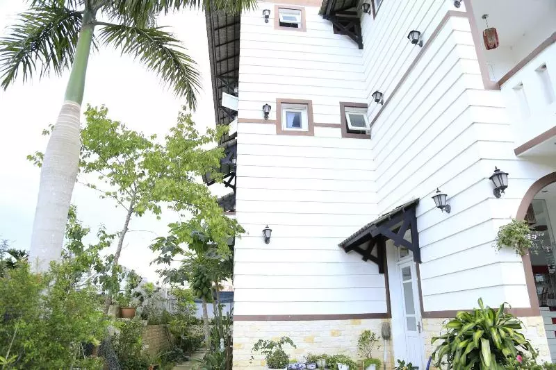 هتل Hoai Huong Homestay