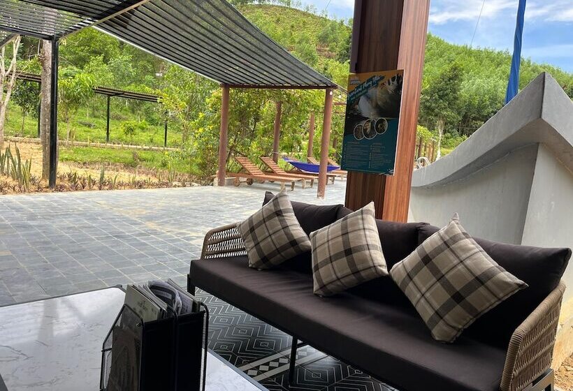 هتل Nguyen Shack Retreat Resort