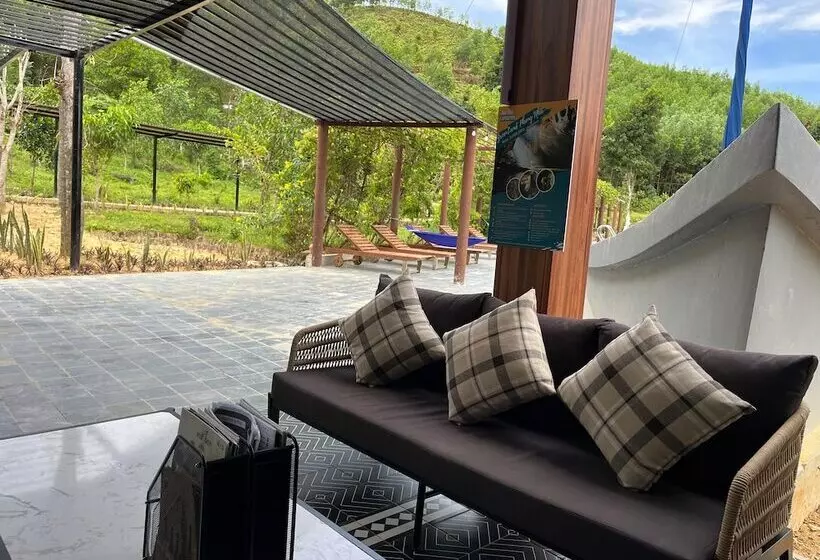 هتل Nguyen Shack Retreat Resort