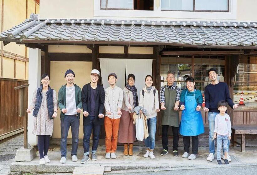 Hostel & Tatami Bar Uchikobare  内子晴れ