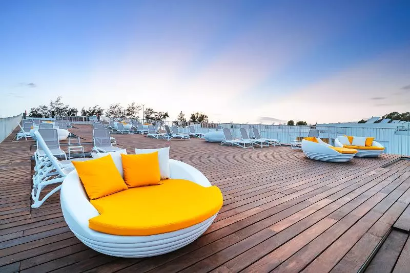 リゾートホテル Cordial Santa Águeda & Perchel Beach Club