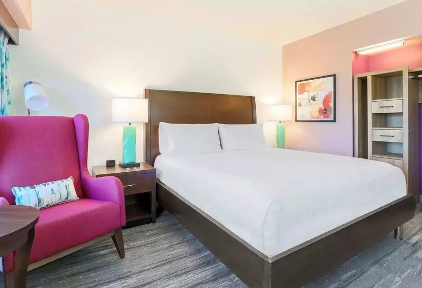 هتل Hilton Garden Inn Raleigh Durham/research Triangle Park