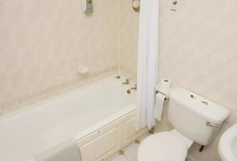 ホテル Himley Country