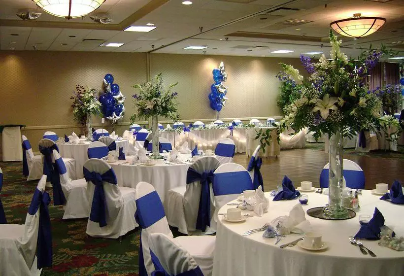 Отель Sawgrass Grand