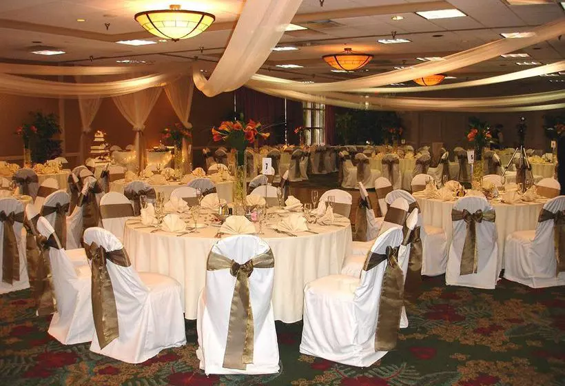 Отель Sawgrass Grand