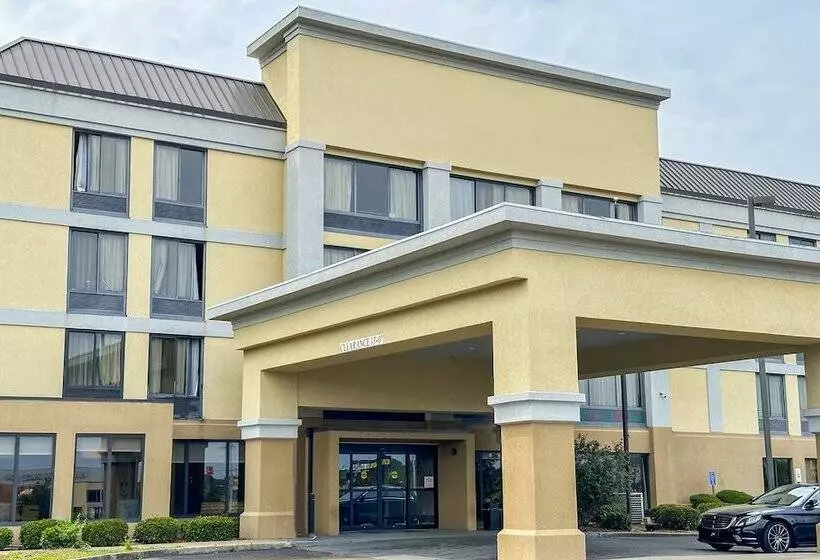 هتل La Quinta Inn & Suites By Wyndham Jackson North