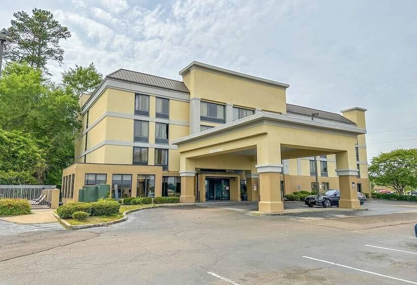 호텔 La Quinta Inn & Suites By Wyndham Jackson North