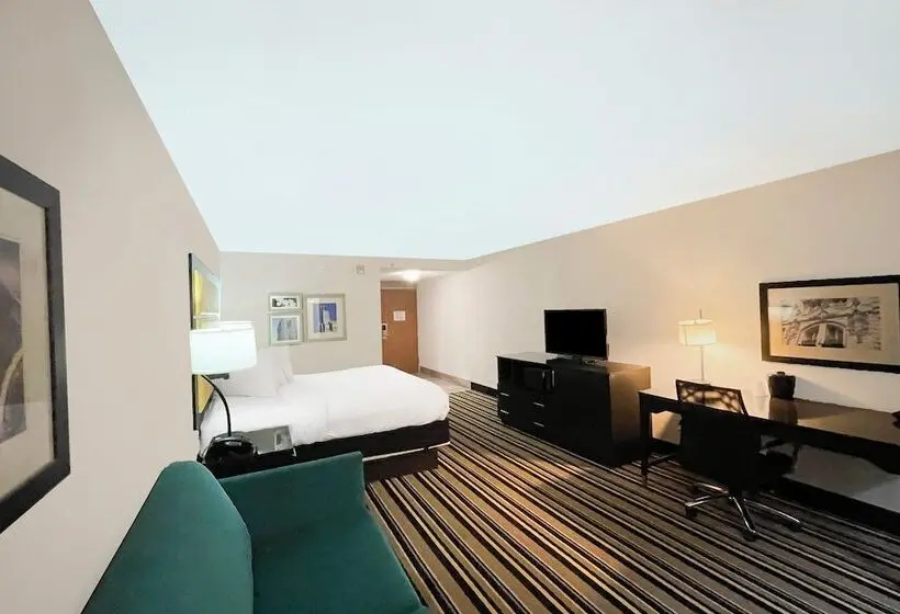 ホテル OYO Townhouse Jackson Ridgeland