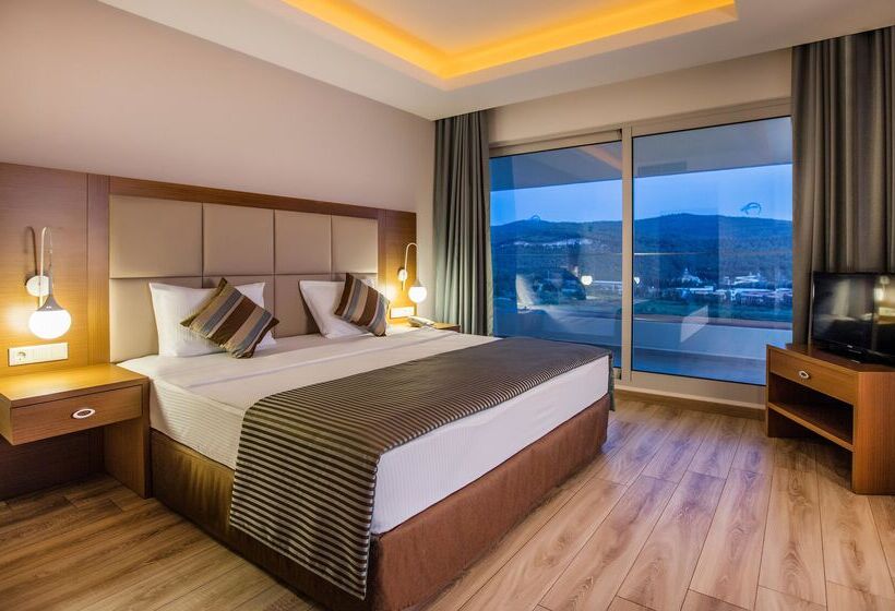 فندق Palm Wings Ephesus Beach Resort