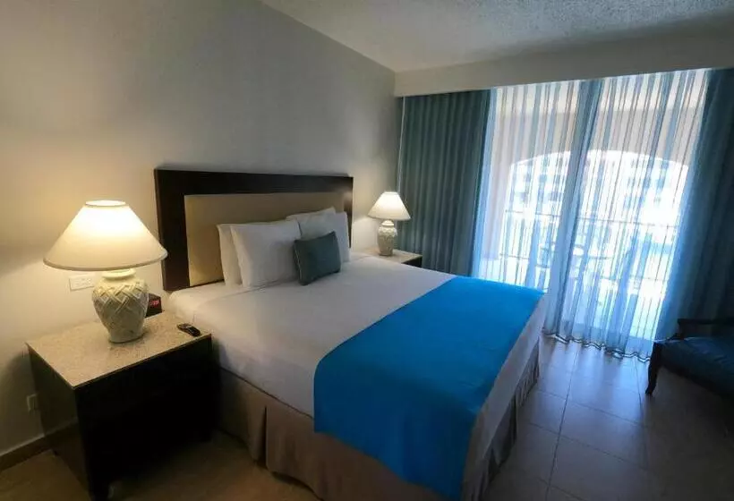 Отель Park Royal Homestay Club Cala Puerto Rico