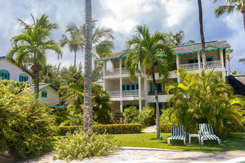 هتل Playa Colibri