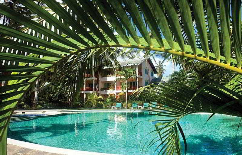 هتل Playa Colibri