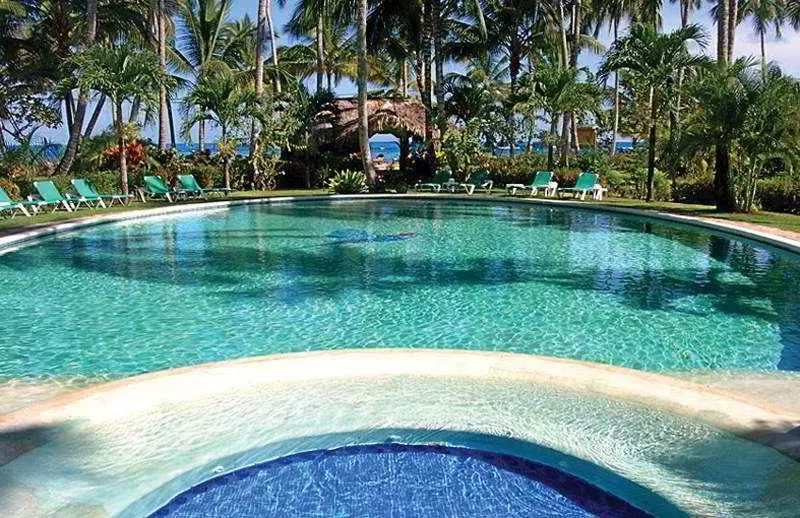 هتل Playa Colibri