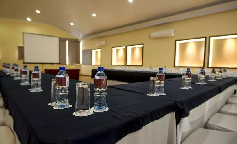 هتل Plaza Poblana