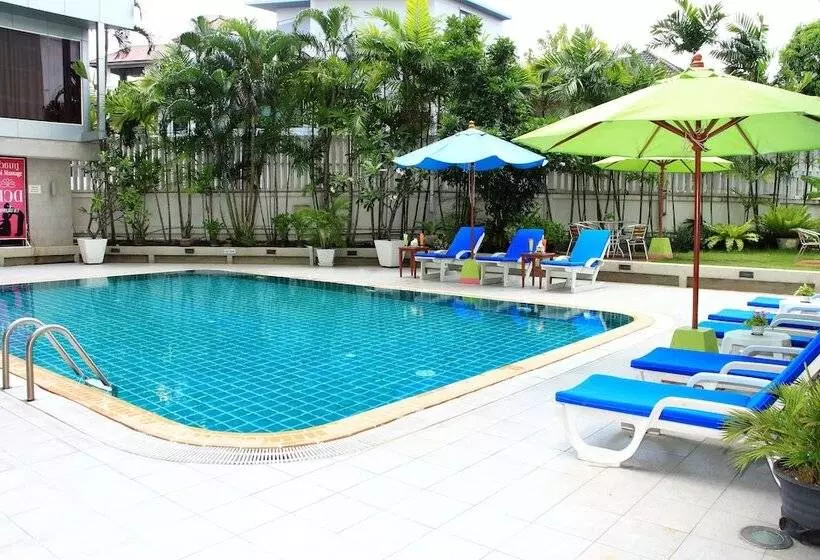 هتل Summit Pavilion