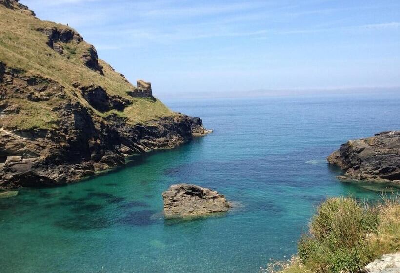 호텔 The Copley Arms