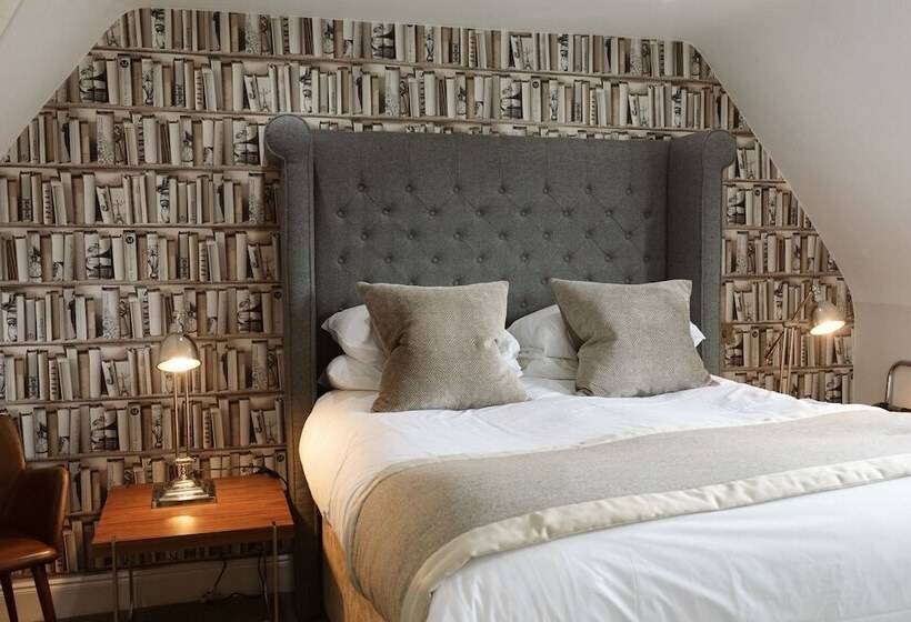 בית מלון כפרי The Lovat, Loch Ness