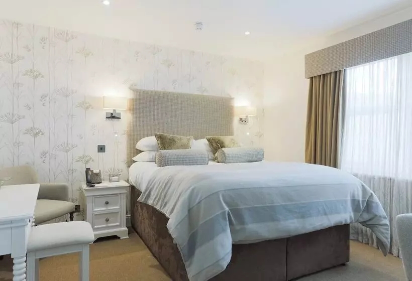 בית מלון כפרי The Lovat, Loch Ness