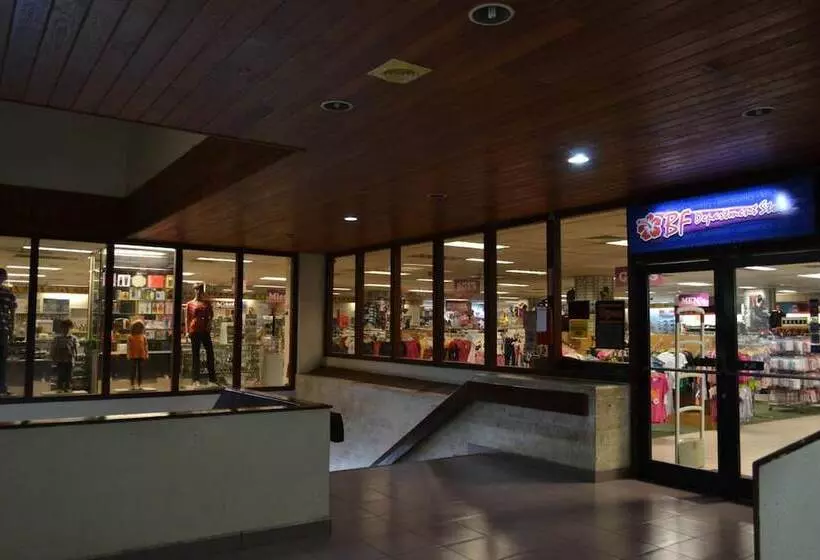 هتل West Plaza Downtown