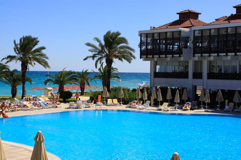 אתר נופש Aqi Hydros Club