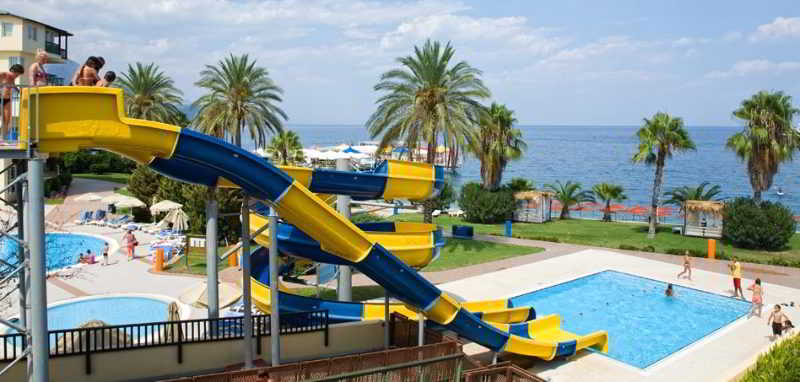 אתר נופש Aqi Hydros Club