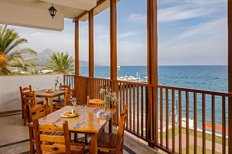 אתר נופש Aqi Hydros Club