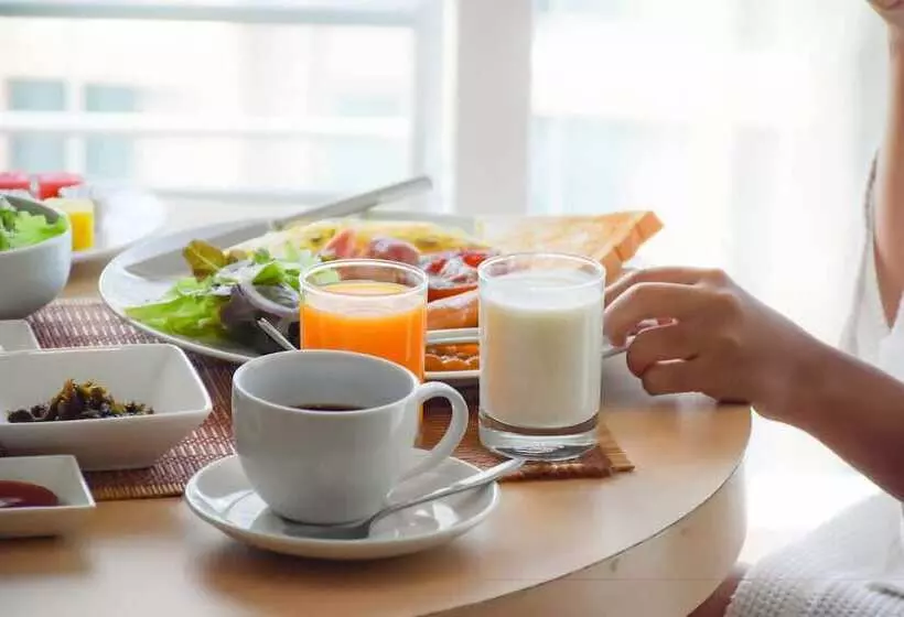 Отель Urbana Langsuan