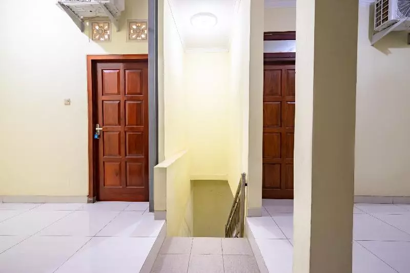 هتل Spot On 2881 Nabila Homestay