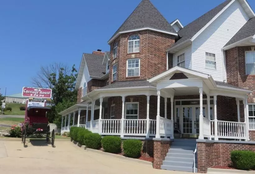 هتل Carriage House Inn