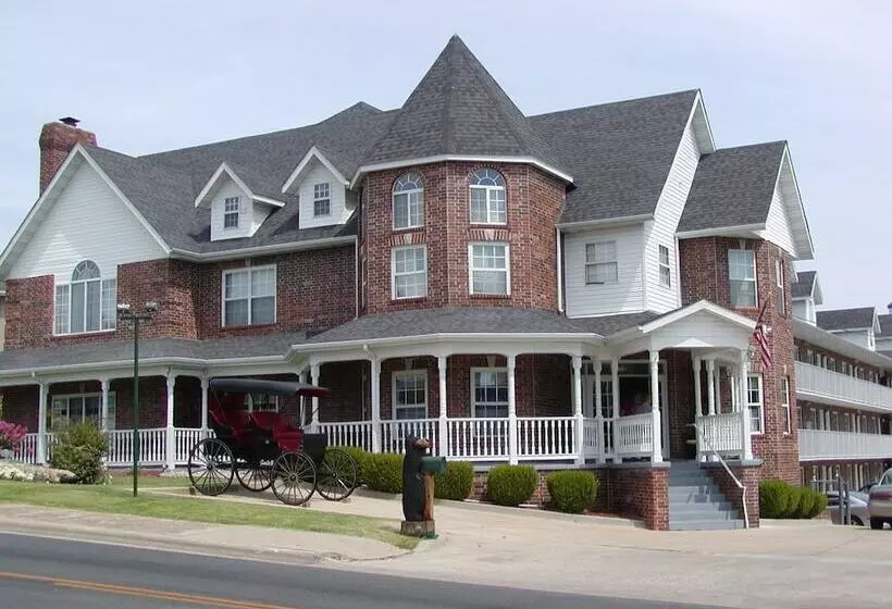 هتل Carriage House Inn