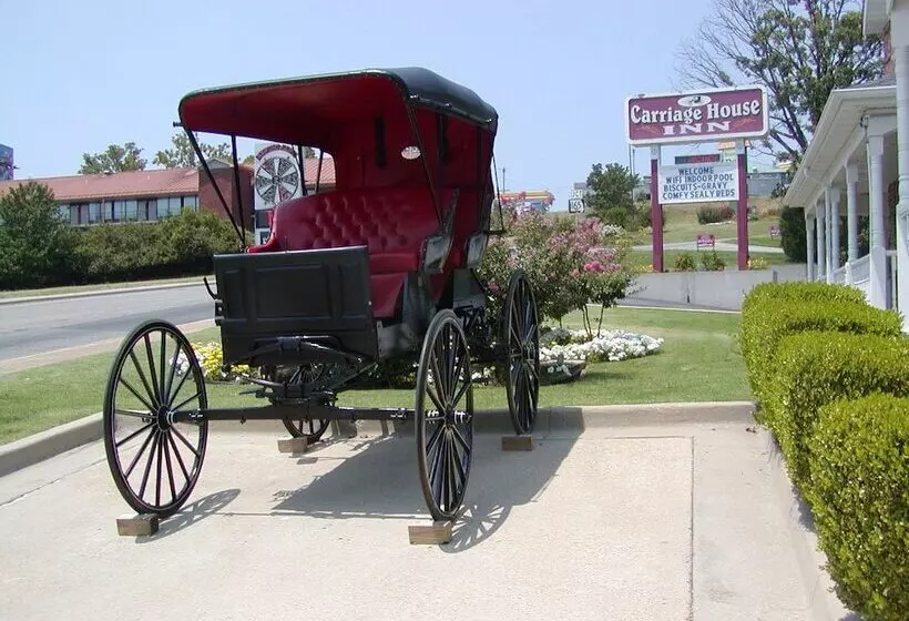 هتل Carriage House Inn