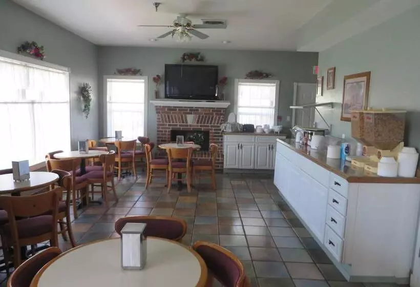 هتل Carriage House Inn