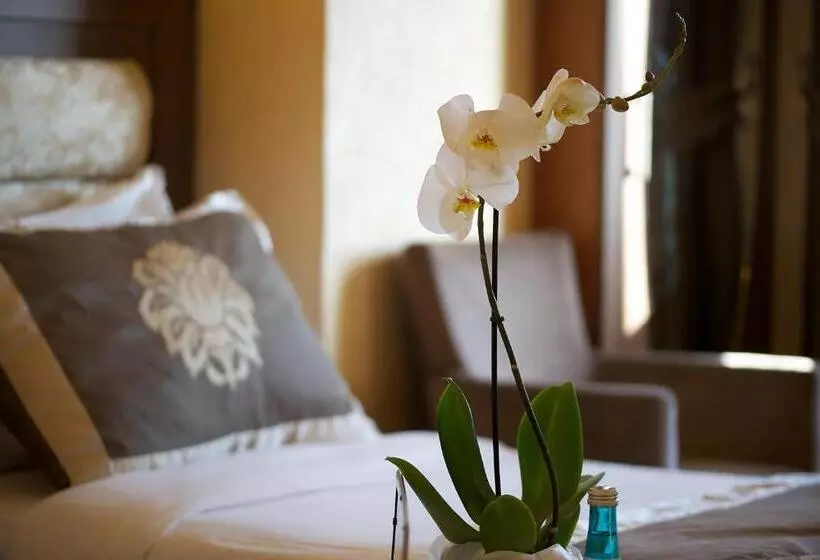 Hotel Grand Hilarium