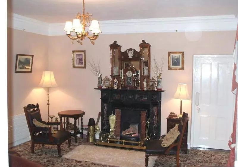 호텔 Grove Farm House