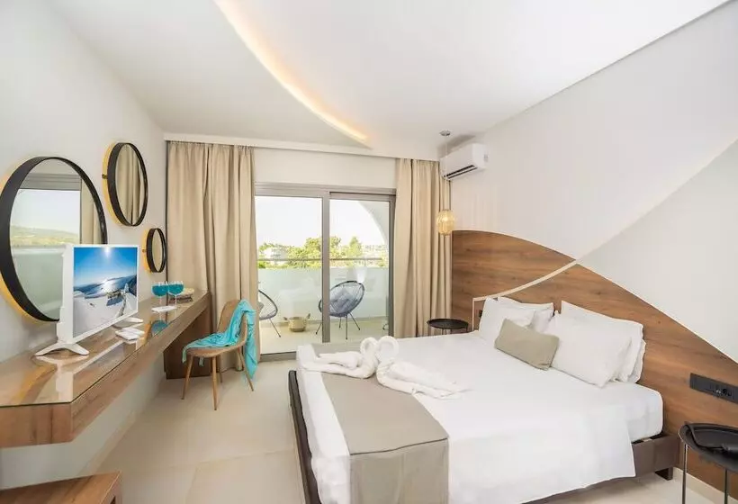 Happy Days Hotel, Adults Only