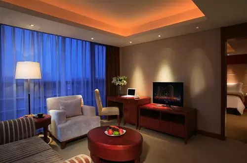 Отель Howard Johnson All Suites Suzhou