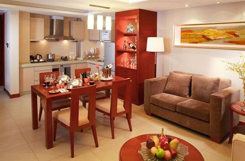 호텔 Howard Johnson All Suites Suzhou